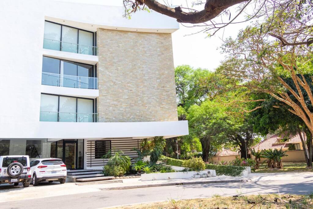 Luxurious Stay At Modern Apartment Santa Cruz de La Sierra Kültér fotó